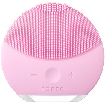 Dispozitiv de curatare faciala FOREO LUNA mini 2, Pearl Pink, 8000 oscilatii/minut, 8 viteze, Acumulator, hipoalergenic, Roz Dispozitiv de curatare faciala FOREO LUNA mini 2, Pearl Pink, 8000 oscilatii/minut, 8 viteze, Acumulator, hipoalergenic, Roz