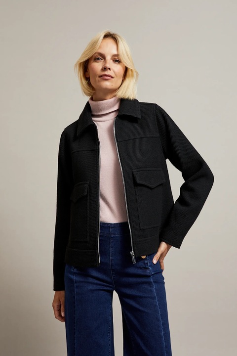 Jacheta neagra cu buzunare mari, Negru