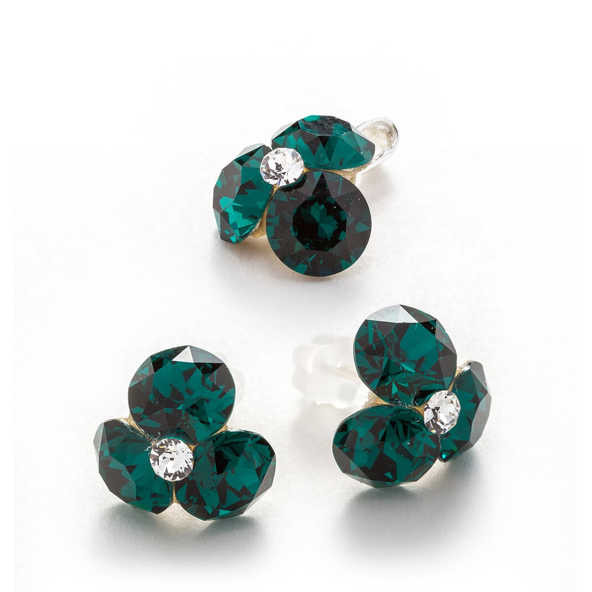 Set Argint DaviCrystals cu cristale cercei trifoi cu tija si pandantiv emerald