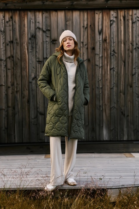 Bélelt zöld dzseki, Zöld