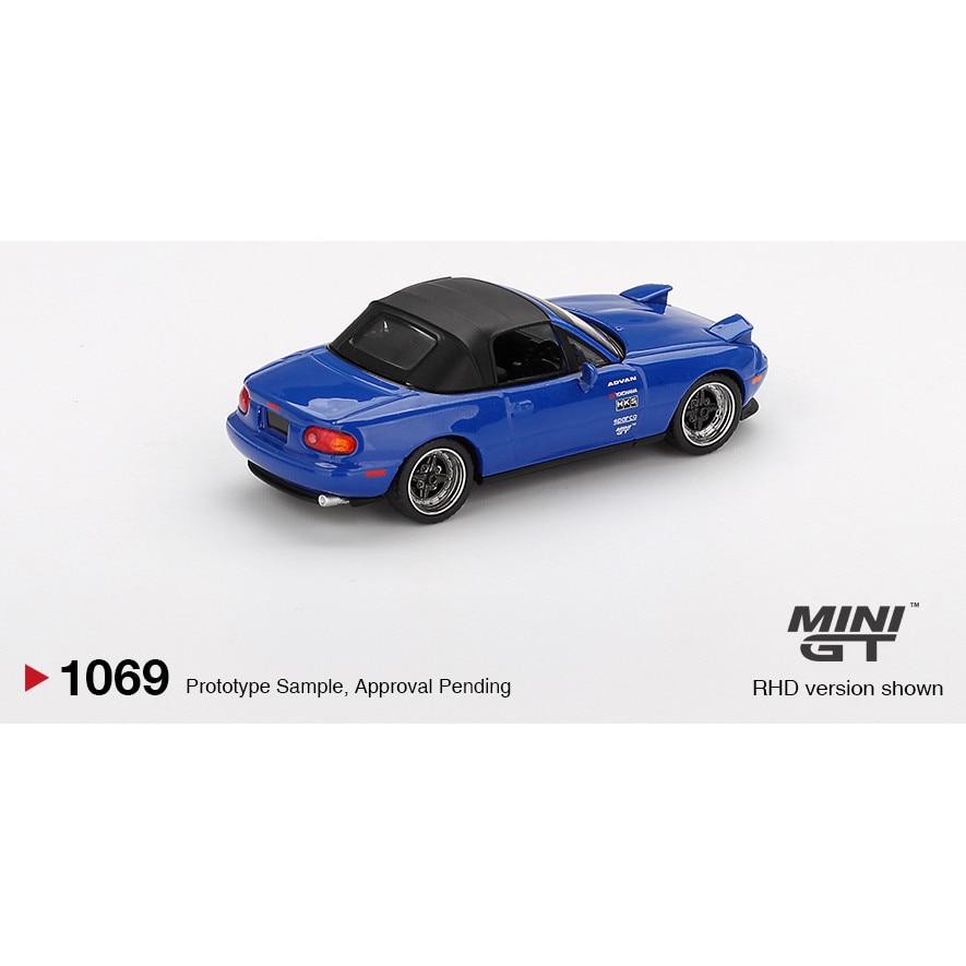 Macheta auto Mazda Mx-5 Miata Tuned Version Dark Blue 1990 1:64