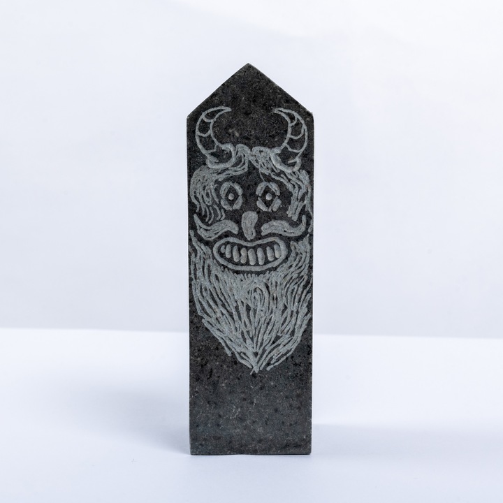 Borna VT din andezit in miniatura