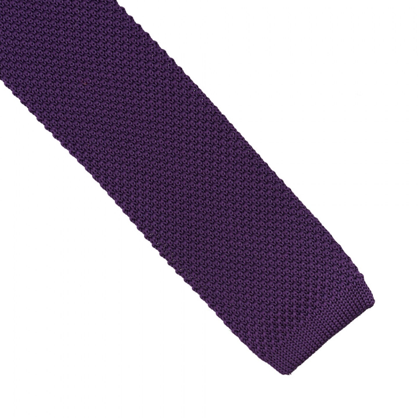 Cravata tricotata mov, Onore