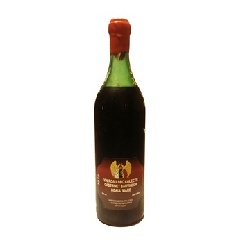 Vin Cabernet Sauvignon Dealu Mare 1975, 0.75 L, rosu sec Vin Cabernet Sauvignon Dealu Mare 1975, 0.75 L, rosu sec