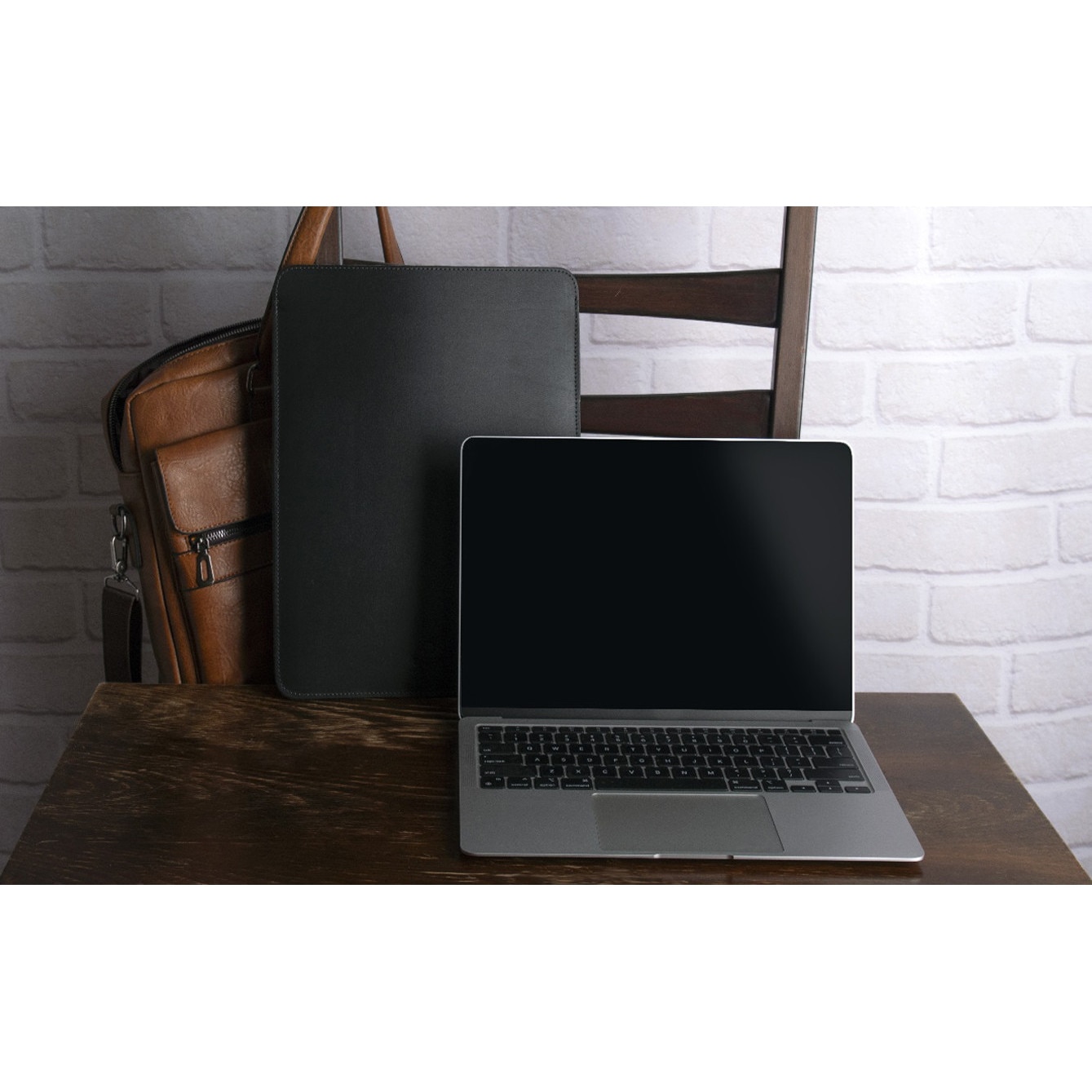 Husa pentru MacBook Air 13 M4 Baltan Sleeve 13 inch din piele