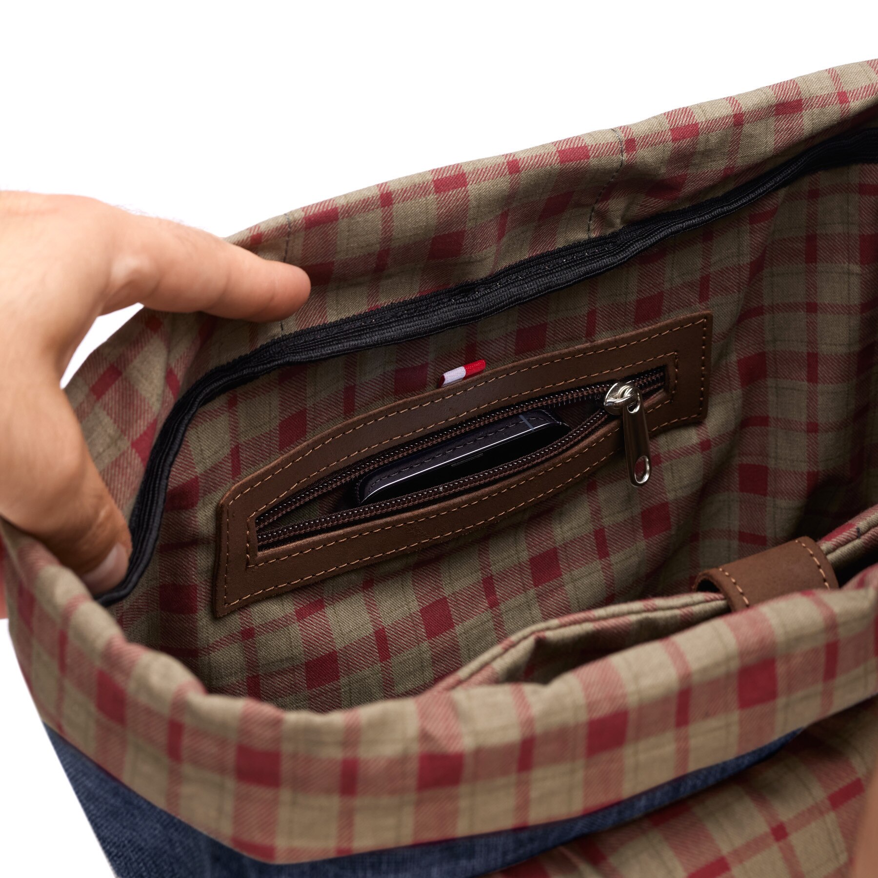 Rucsac pentru laptop portabil Baltan City Break, capacitate 26L, rezistent la apa, pentru laptop pana la 17'', Marina