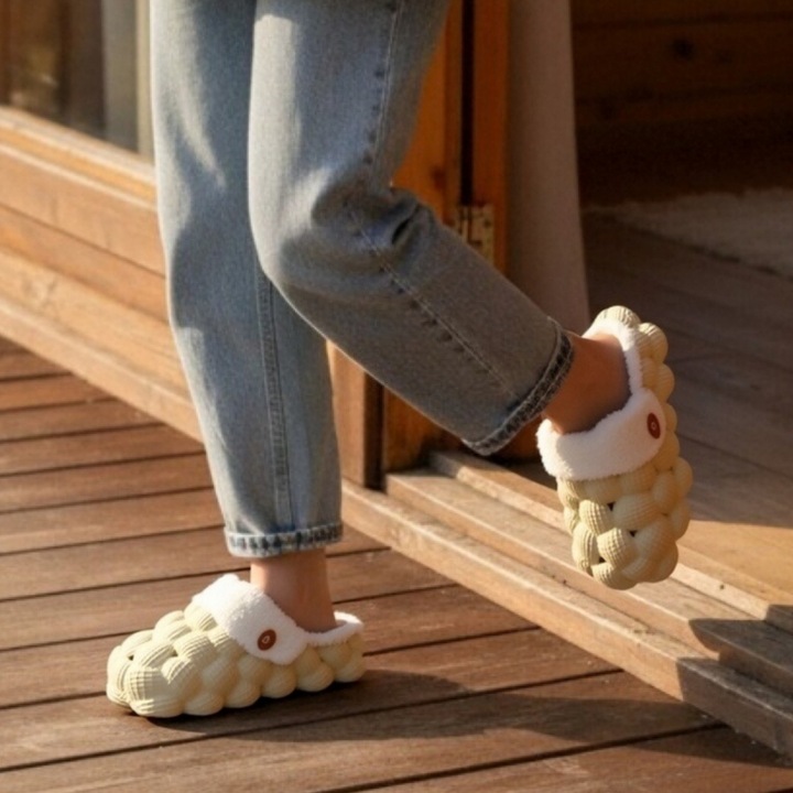 Papuci de casa pufosi 809bej 121760, Bej, 38-39