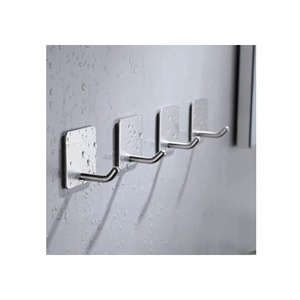 Suporturi si accesorii de baie