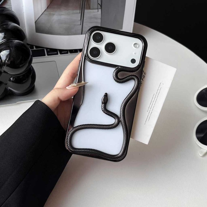 Метален кейс 3D Snake за iPhone 17 Pro, устойчив на надраскване, лек дизайн, прозрачен