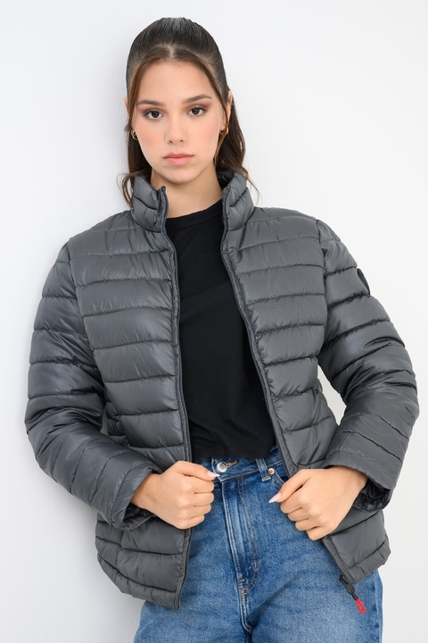 Geographical Norway, Jacheta matlasata Annecy, Gri inchis