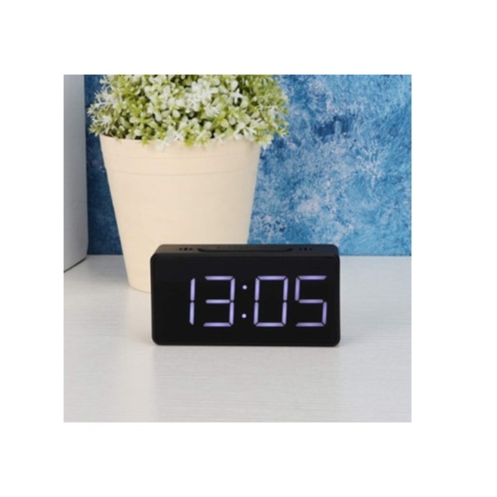 Aquaforge digitális ébresztőóra, fekete, alvás időzítővel, pontos hangerővel, memória funkcióval