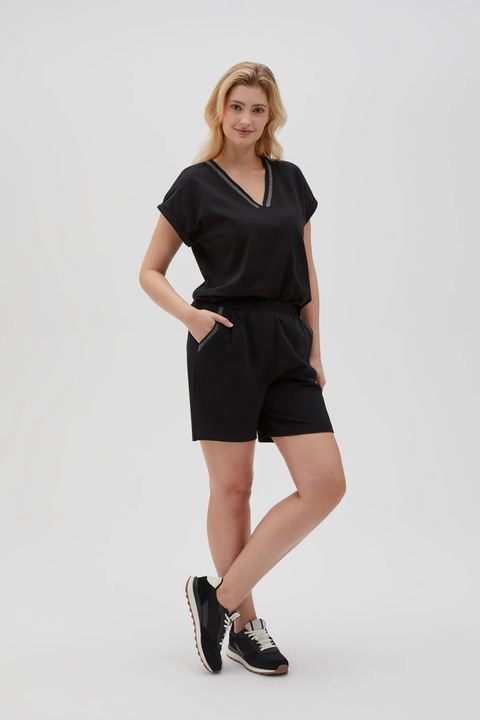 Sorturi din bumbac negre, Negru