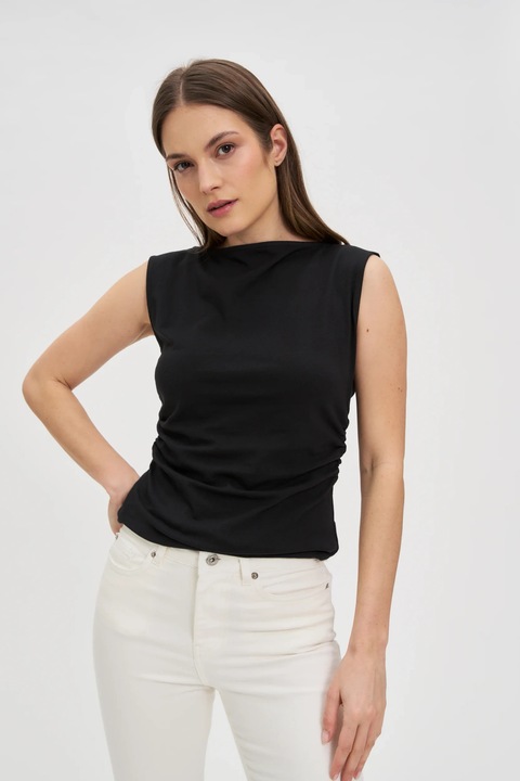 Top Negru Neted, Negru