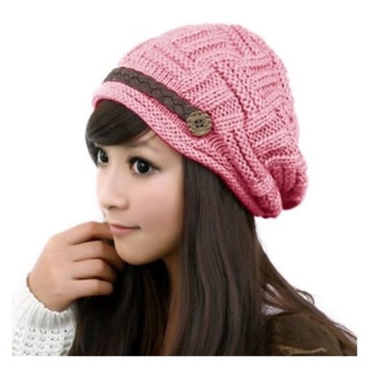 Női kötött gyapjú téli sapka