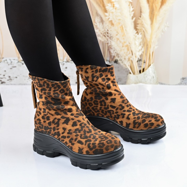 Ghete de dama, Din piele ecologica cu interior imblanit, GD1119, Leopard 38