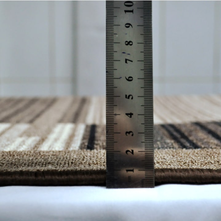 Covor tip traversa, 100 x 350 cm, model Geometric maro-bej, subtire, usor de intretinut, dos din pasla, grosime 1 cm, Magazincovoare