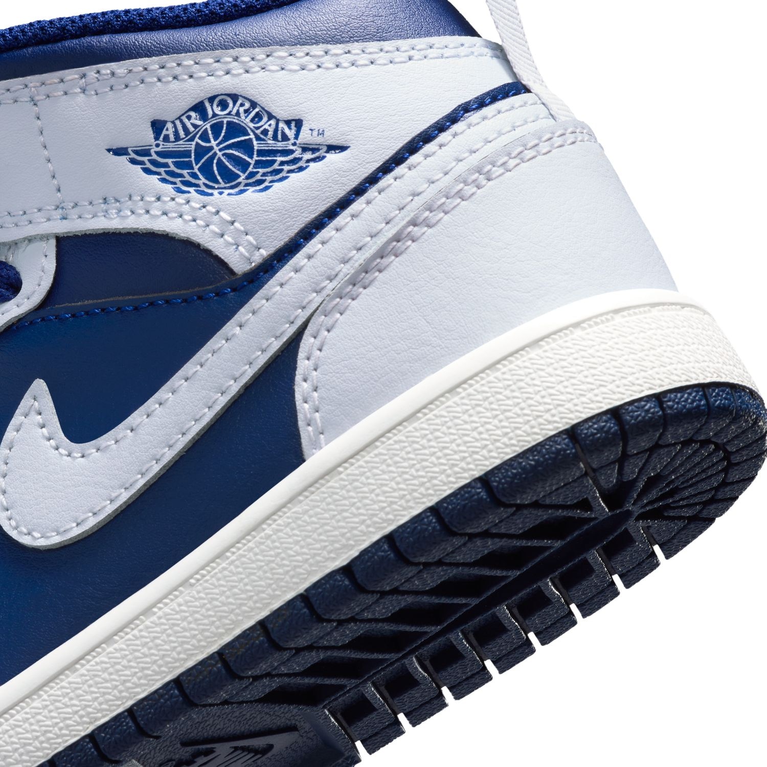 Pantofi sport Jordan 1 Mid (Ps) 27.5 Pantofi sport - eMAG.ro