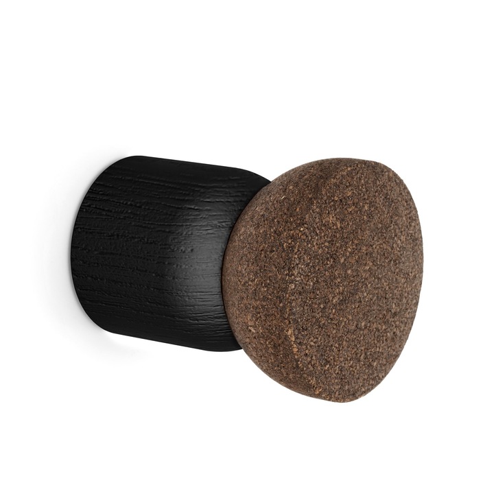 Agatatoare cuier Piece, finisaj negru mat lacuit/pluta, 48x64 mm