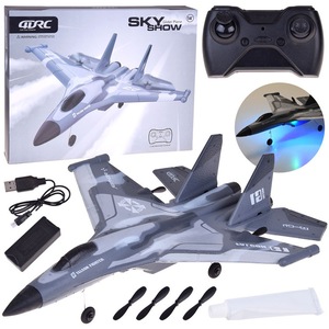 Elicoptere, avioane si nave de jucarie