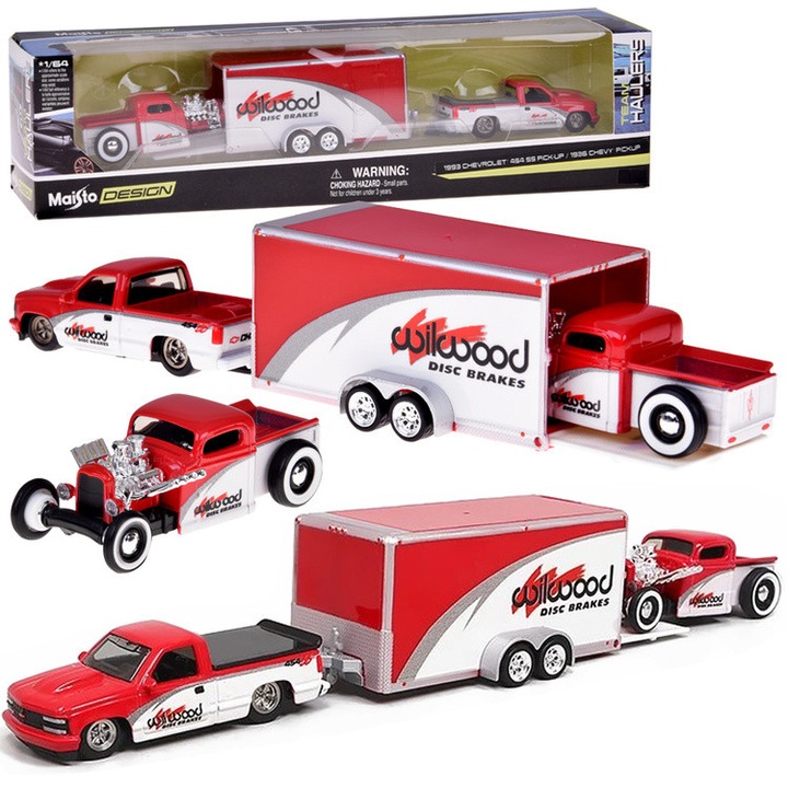 Masinuta Chevrolet 454 SS Pickup 1993 și Chevrolet Pickup 1936 cu remorcă