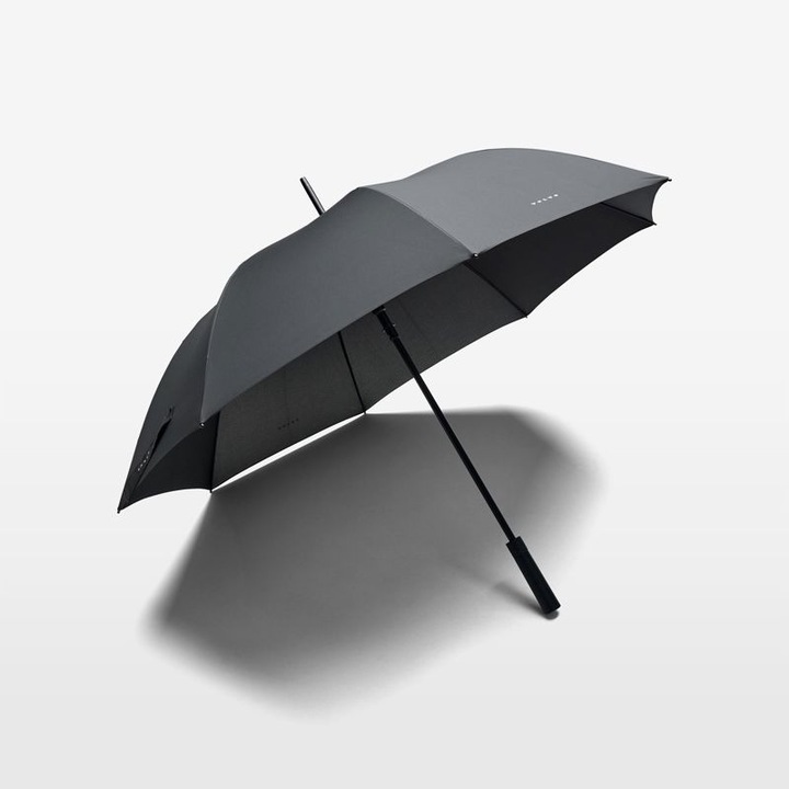 Elegáns, nagy, fekete Volvo esernyő, újrahasznosított anyagból