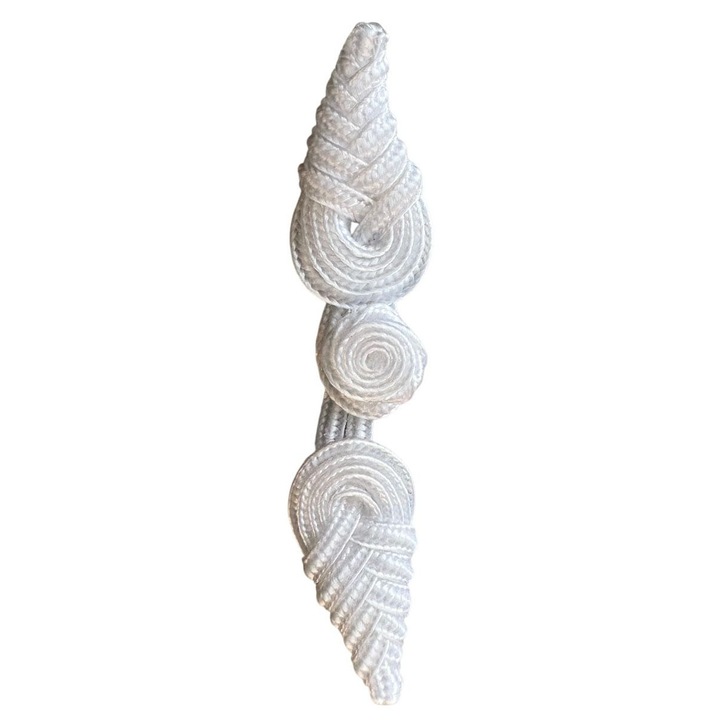 Brandenburg típusú textilzár, 2 cm széles, 10 cm hosszú, fehér