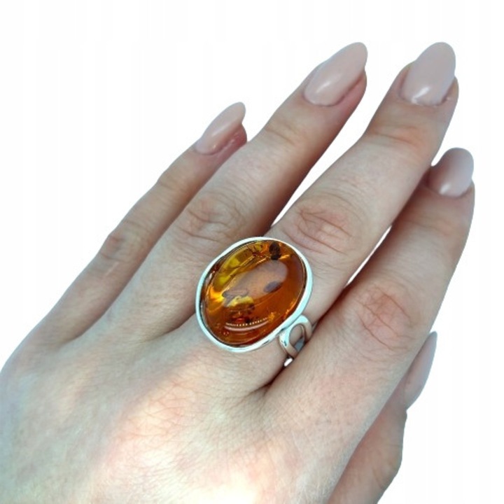 Inel argint cu piatra de Baltica, dimensiune reglabila 13-15, culoare chihlimbar, 14.40x20.4mm