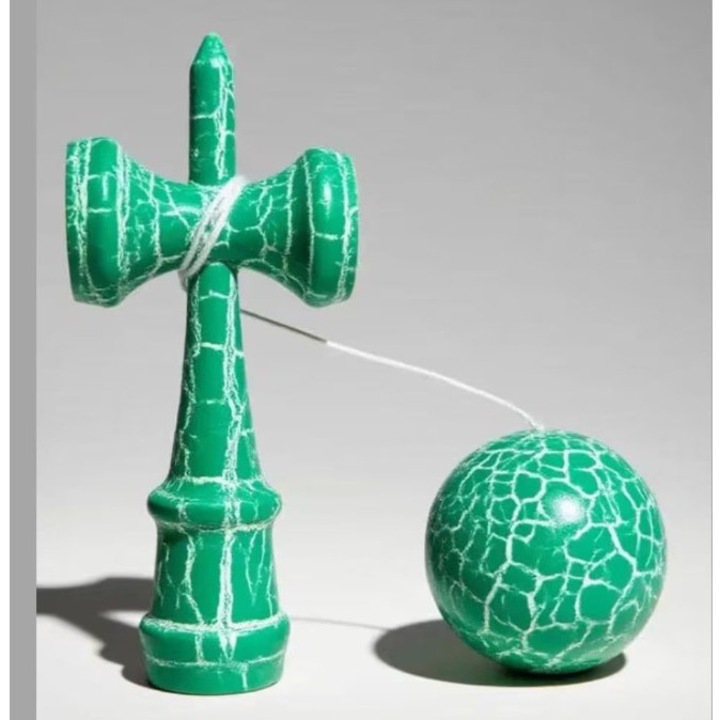 Professzionális fa Kendama, 18 cm – klasszikus modell repedezett mintával, zöld/fehér színben