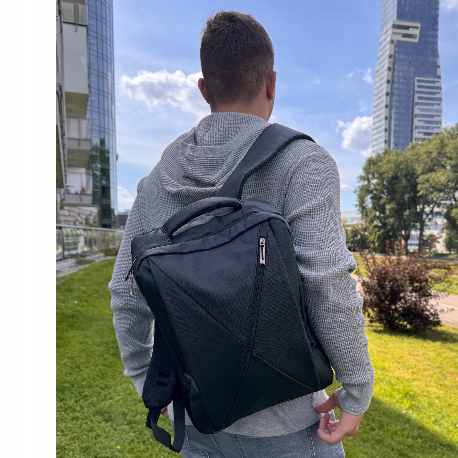 Rucsac scolar VIO negru poliester impermeabil 43x30x11 cm, 14,2L, laptop 15,6”, femei, barbati, port USB, curea valiza BK91109black