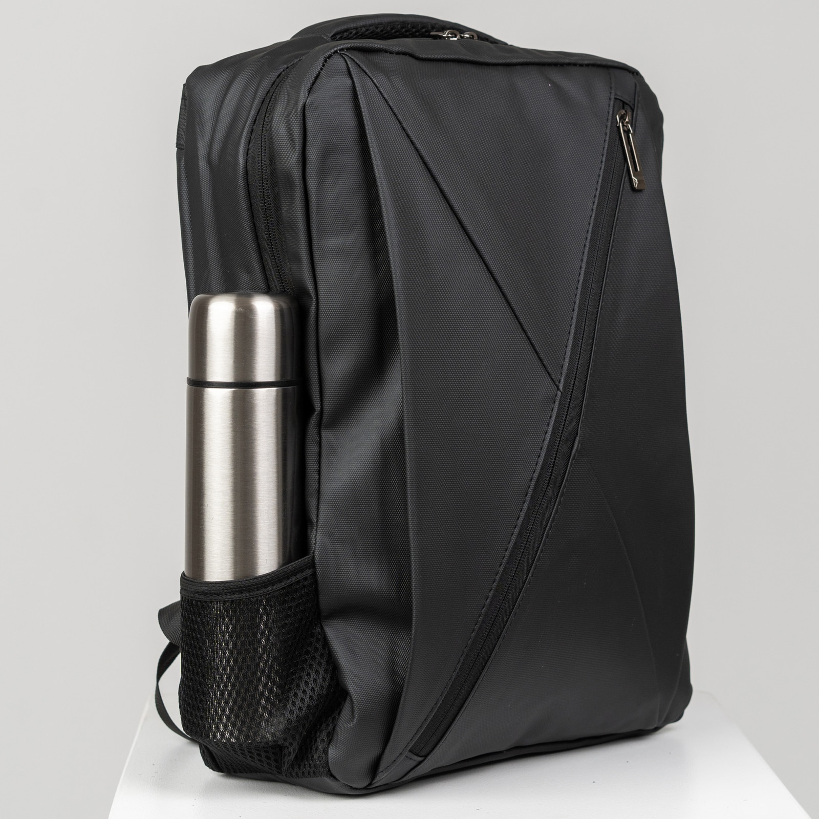 Rucsac scolar VIO negru poliester impermeabil 43x30x11 cm, 14,2L, laptop 15,6”, femei, barbati, port USB, curea valiza BK91109black