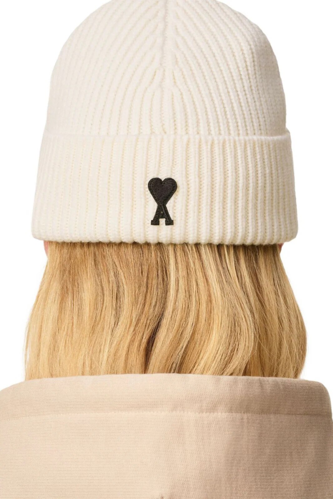 AMI Paris Ami de Coeur ビーニー アイボリー Ami Paris White Ami De Coeur beanie Hat - eMAG.ro