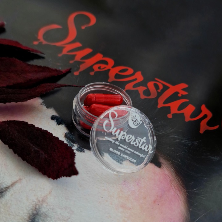 Kapszula hamis vér vörös Superstar, 5 db