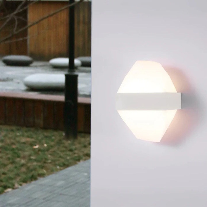 Външна LED апликация Alessandro DESIGN ICEBERG, 10W, Бяла, 10x20см, IP65