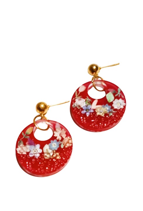 Cercei din rasina sintetica, realizati manual, multicolor, 4x3 cm