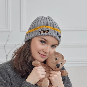 Caciuli si palarii dama