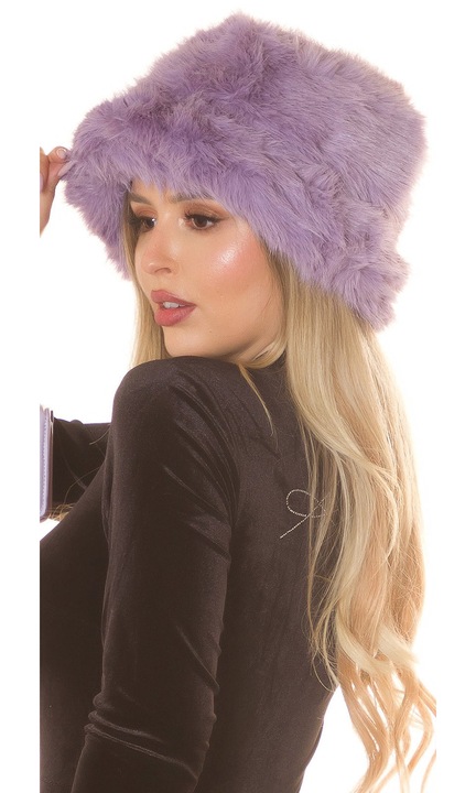 Caciula dama blana artificiala mov liliac Marime unica