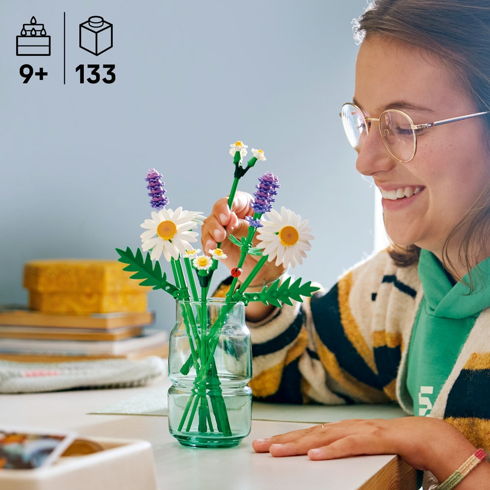 Set de constructie LEGO® Botanicals Margarete 11508, Flori