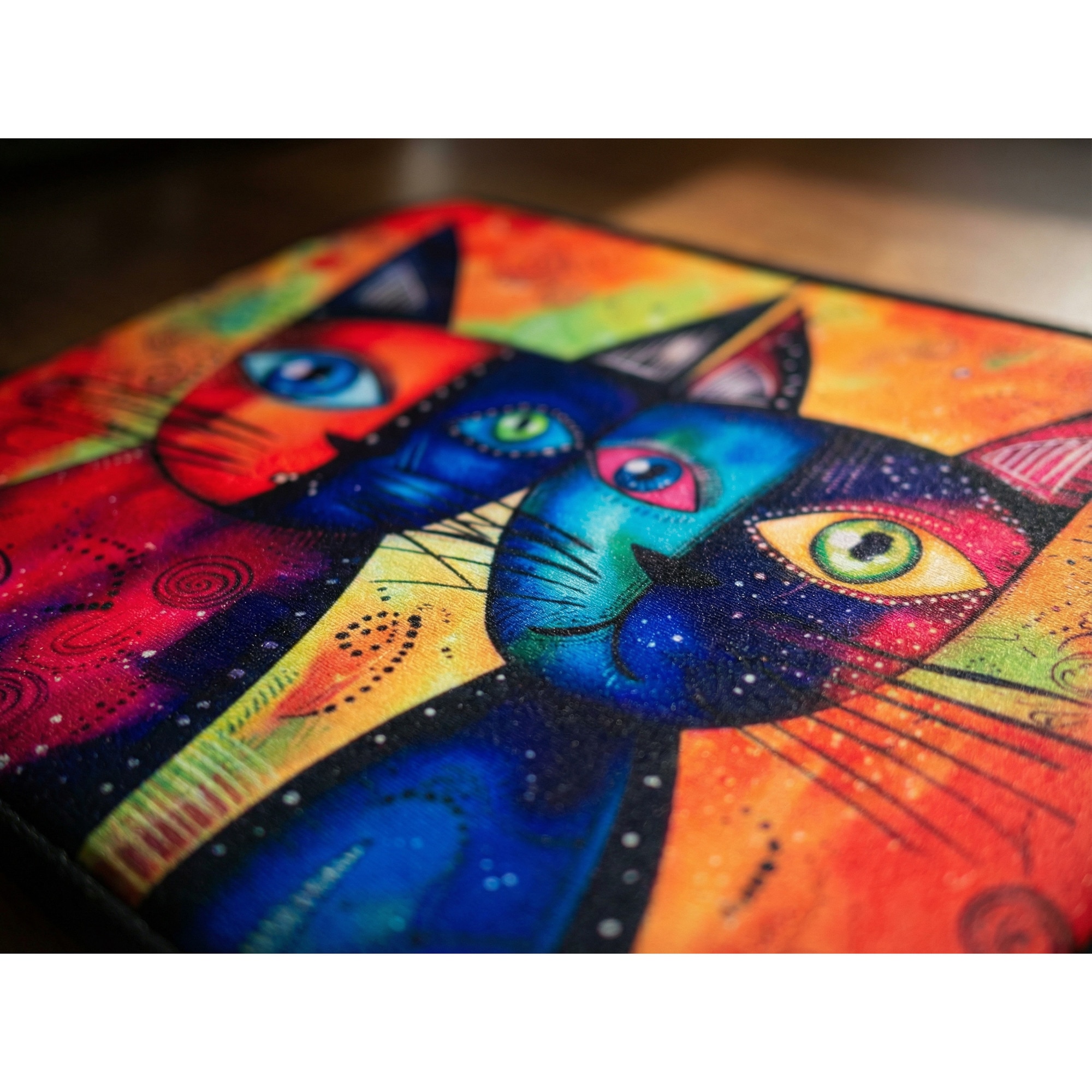 Husa pentru MacBook Pro/Air sau Laptop 14-15 inch, Tip Sleeve, Artinplace, Design Artistic,, Pisicile Spiritului", Neopren, Protectie Anti-Soc, Impermeabila, Multicolor
