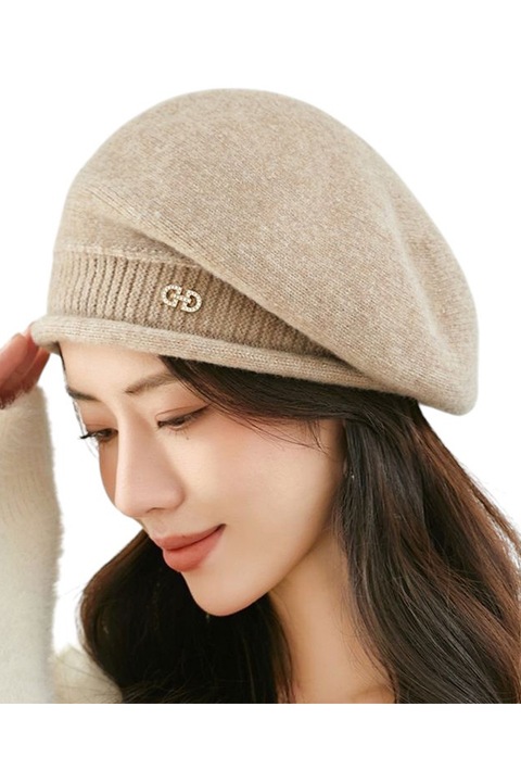 Caciula dama, model chic versatil, tematica elegant style, marime universala, maro, EFAYN