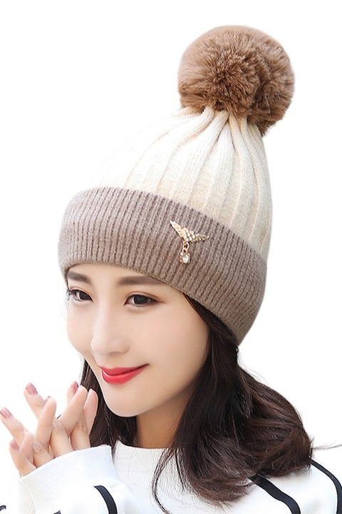 Caciula dama, model cu pom pom, accesoriu delicat si special, tematica winter fashion, marime universala, bej, EFAYN