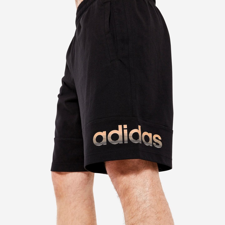 Мъжки черни фитнес шорти Adidas