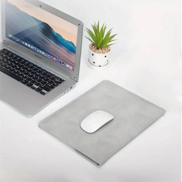 Husa protectie laptop 14.1"/15.6", piele ecologica, inchidere magnetica orizontala, gri deschis