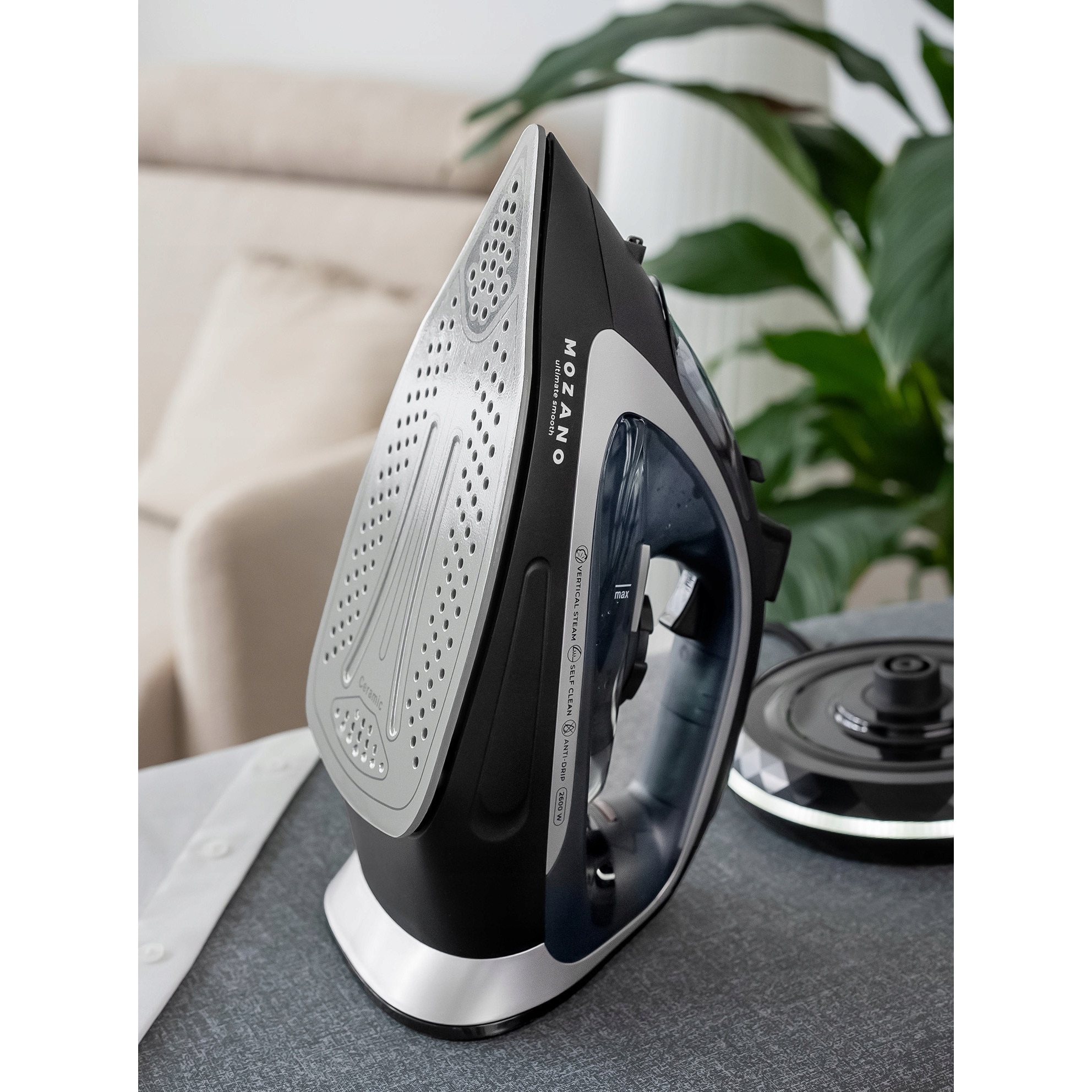Fier de calcat fara fir Mozano Ultimate Smooth 2600W, ceramica, abur 25g/min, auto-curatare, 33x16x12cm