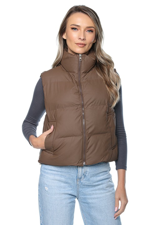 Vesta dama 813, Maro, L