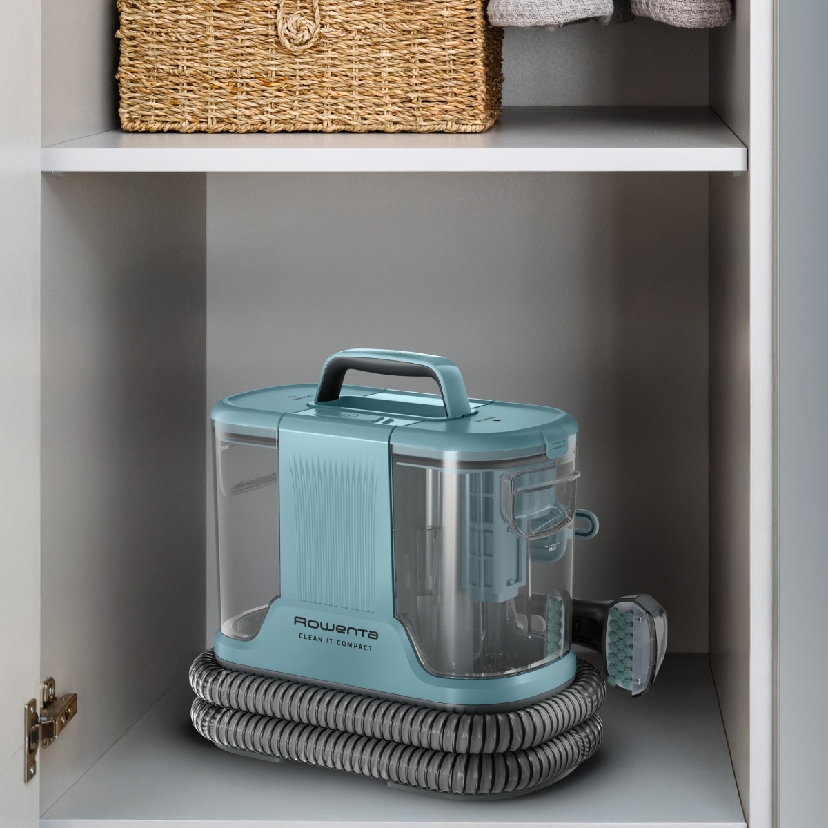 Aspirator cu spalare Rowenta Clean IT Compact IN3020F0, 400 W, functie autocuratare, rezervor apa & detergent 1.4L, rezervor apa murdara 0.85L, accesoriu spatii inguste, detergent inclus, albastru
