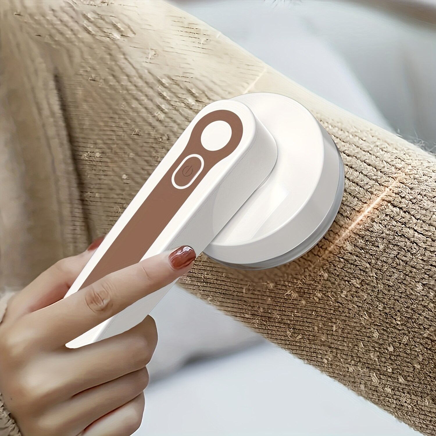 Aspirator portabil pentru scame, dispozitiv de indepartare a parului, functionare manuala/USB, plastic, pentru imbracaminte, covoare, mobilier