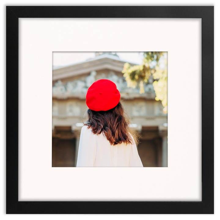 Rama foto clasica Framai HEN PASS 2, 30x30 cm, cu passe-partout 20x20 cm, culoare neagra