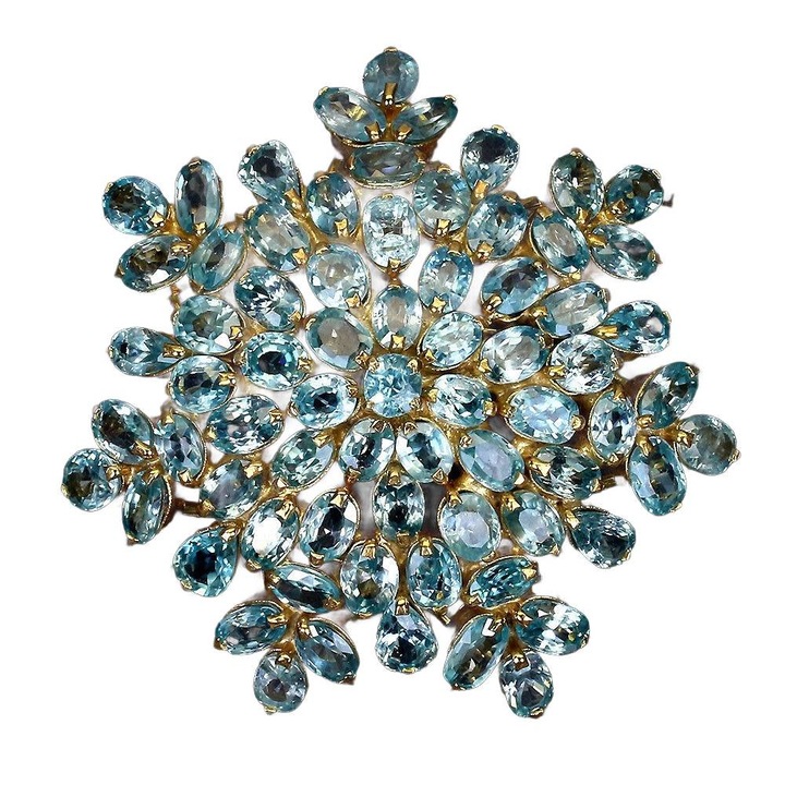 Brosa dama, Songea, argint 925, zirconii naturale albastre, argint 925, 59x59mm