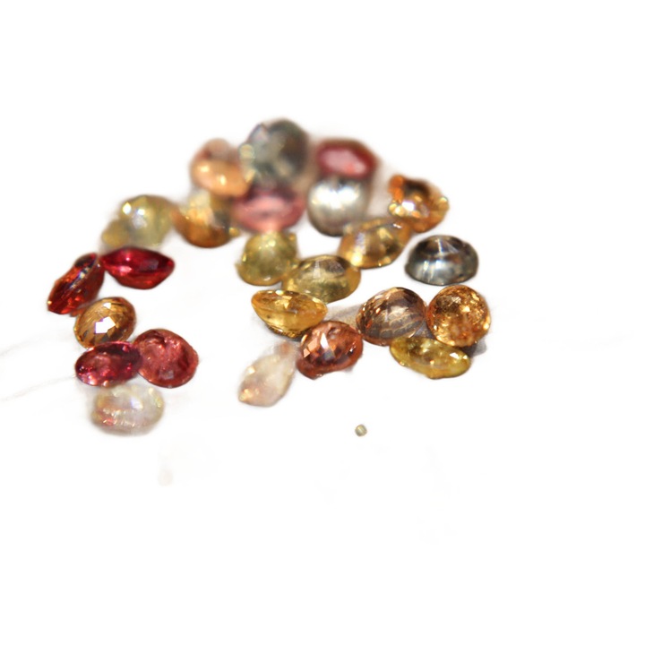 Set safire naturale Songea, 7.55ct, 31 bucati