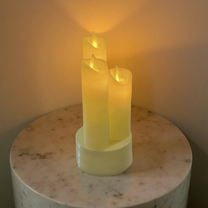 Set lumanari LED decorative cu efect de flacara realista, 3 bucati unite pe suport, pe baterii